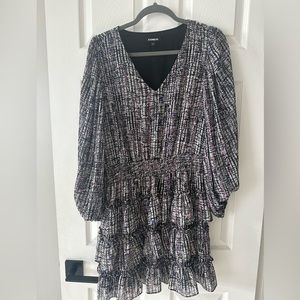 Express L v neck tiered ruffle dress.